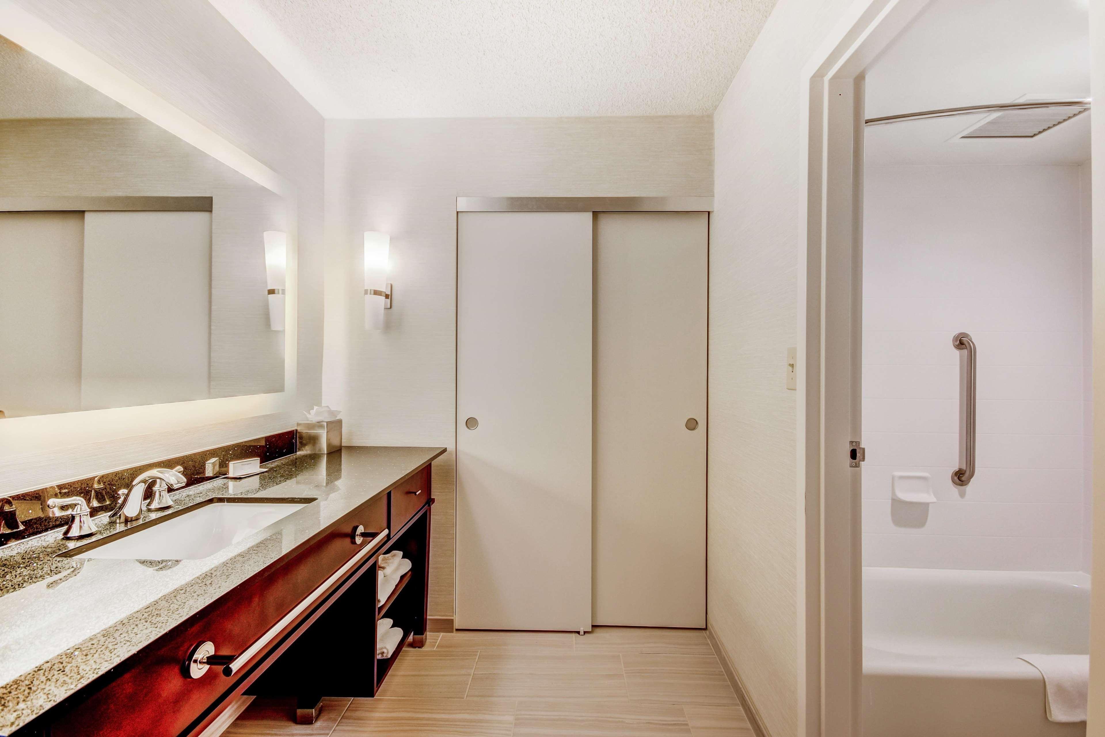 Hotel Homewood By Hilton Indianapolis Carmel